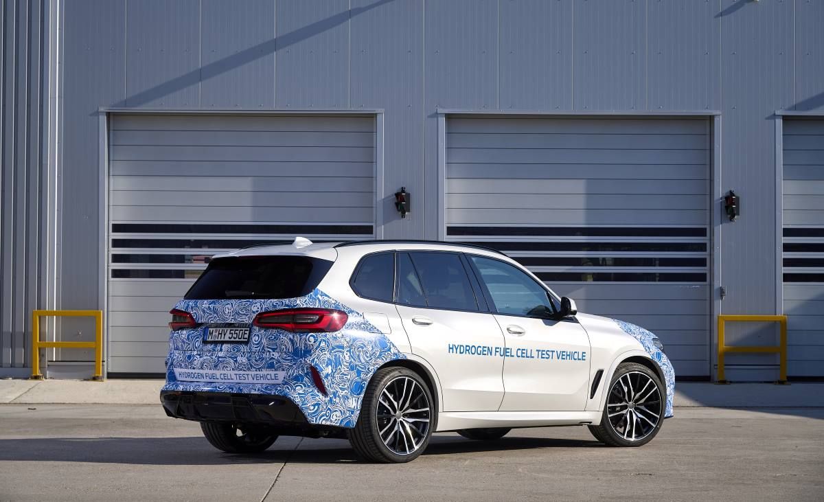 BMW i Hydrogen NEXT 10