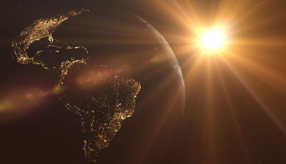 Nuestro sol puede que se convierta en una estrella gigante roja, expandiéndose más allá de la órbita de la Tierra. Nuestro sol puede que se convierta en una estrella gigante roja, expandiéndose más allá de la órbita de la Tierra.