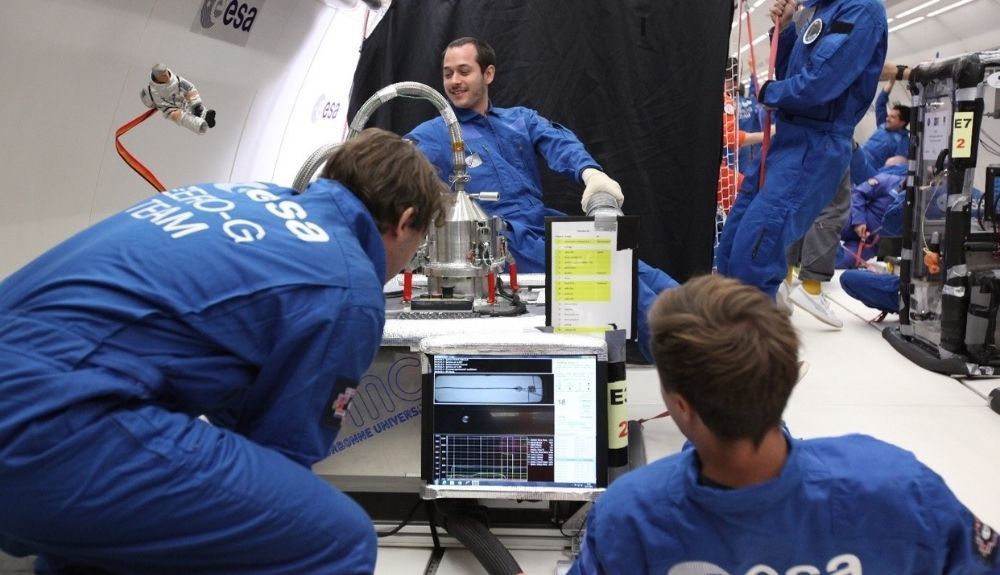 Investigadores en la plataforma DIAMONDS Investigadores en la plataforma DIAMONDS