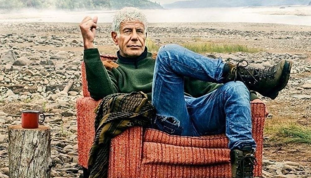 Las páginas de esta guía recuerdan el aire gamberro y salvaje característico de Bourdain.
