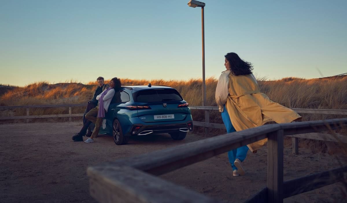 Peugeot 308 SW 2021 8