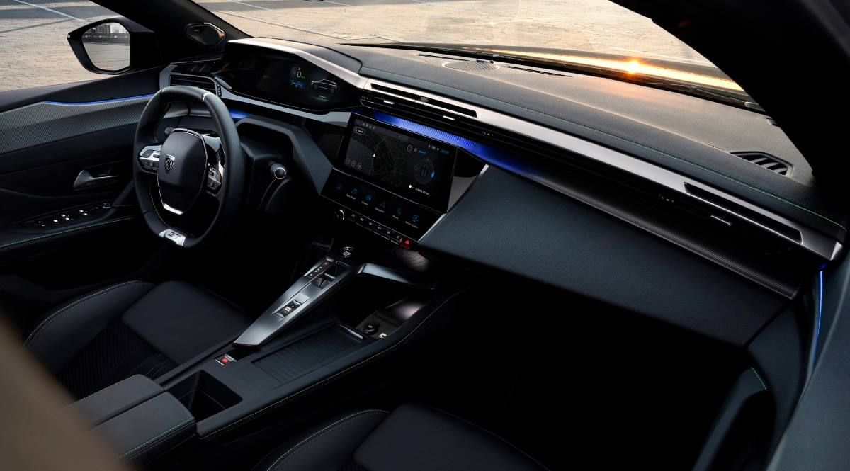 Peugeot 308 SW 2021 11