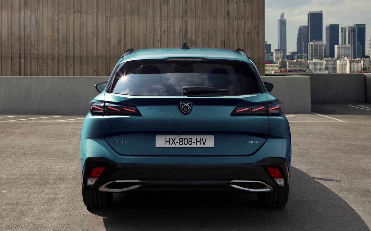 Peugeot 308 SW 2021 12