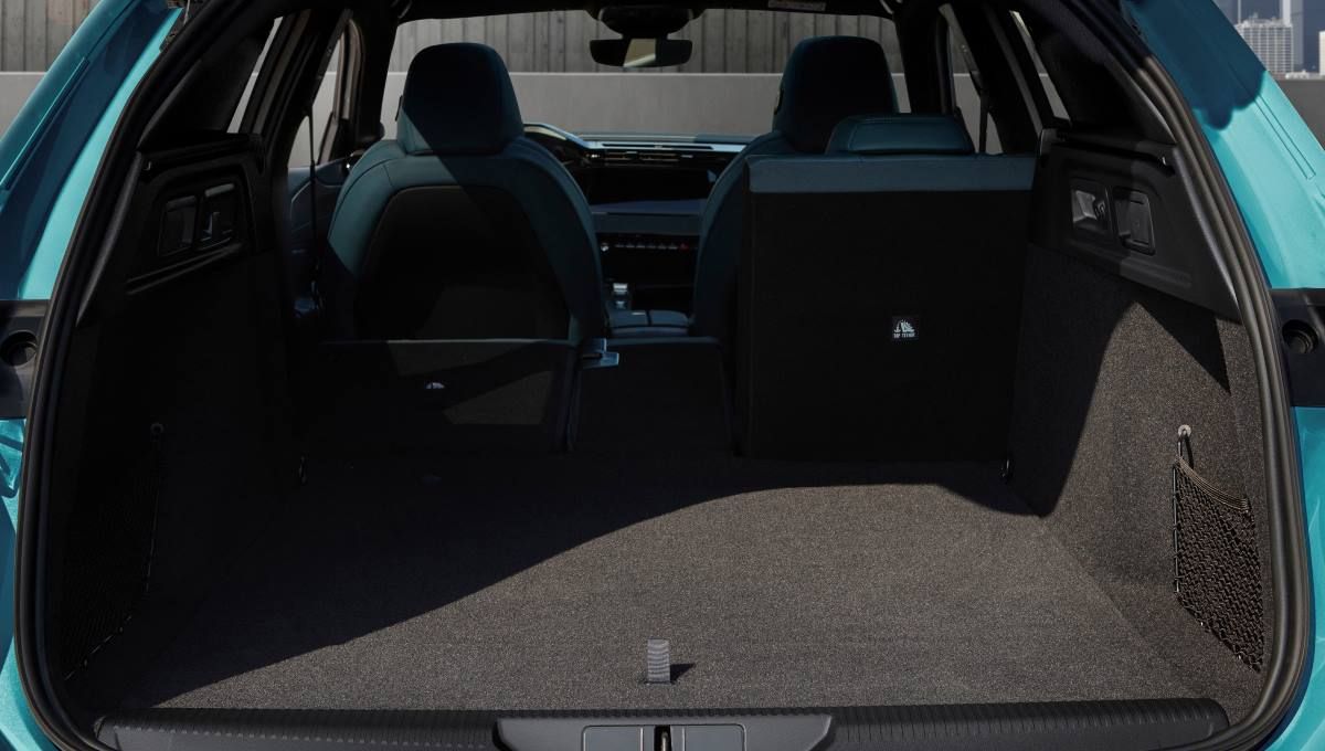 Peugeot 308 SW 2021 14