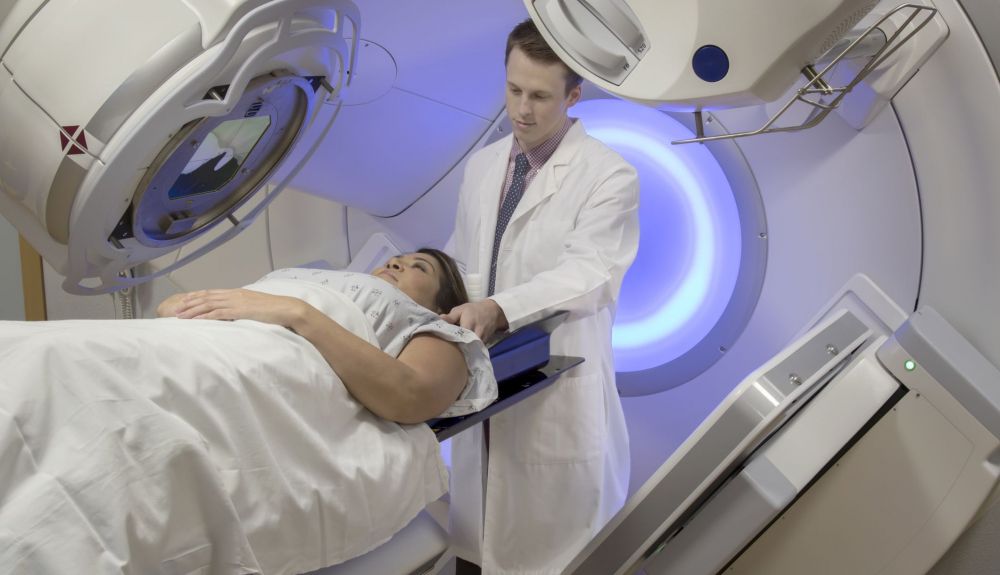 Los aceleradores de partículas se están utilizando en la lucha contra el cáncer. Los aceleradores de partículas se están utilizando en la lucha contra el cáncer.