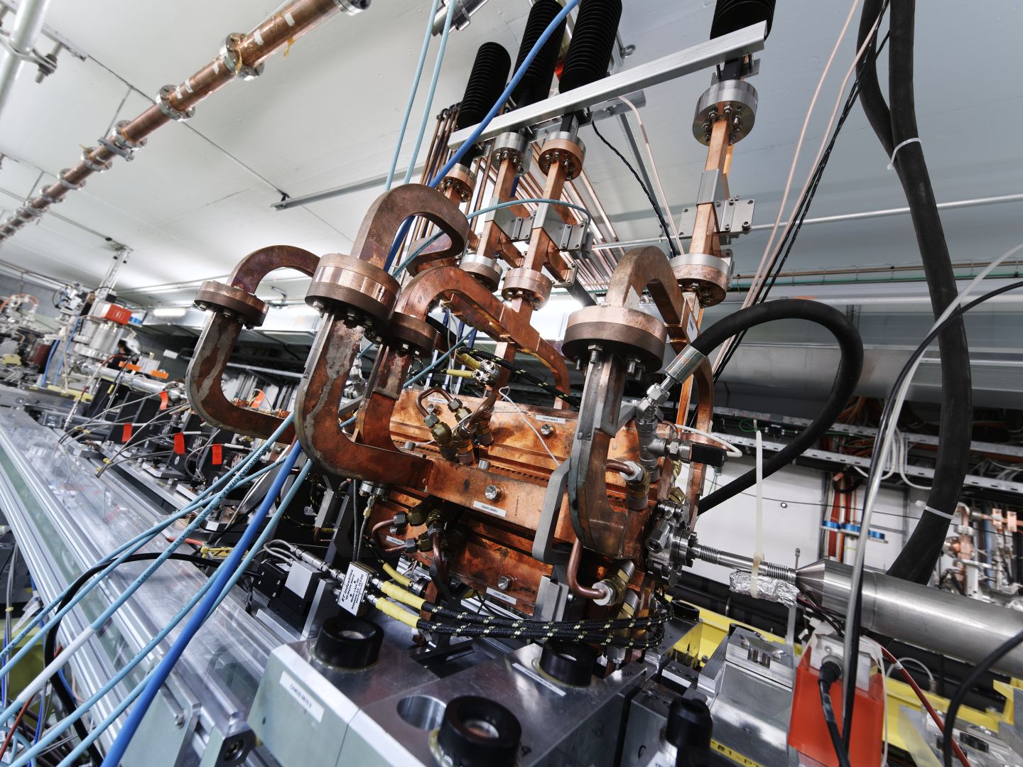 Los aceleradores de partículas se usan en numerosos campos de la Ciencia.