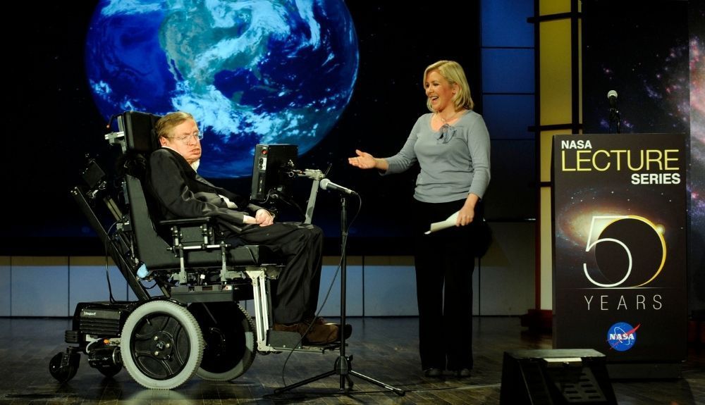 En la obra “Una breve historia del tiempo”, el físico Stephen Hawking aboga por la navaja de Occam. En la obra “Una breve historia del tiempo”, el físico Stephen Hawking aboga por la navaja de Occam.