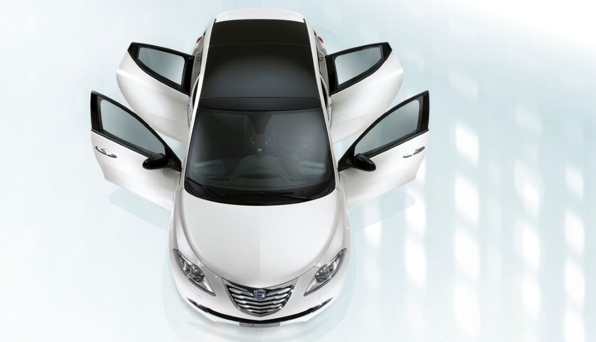 Los nuevos planes de Lancia: un coche urbano con base de Peugeot 208, un compacto y un SUV.