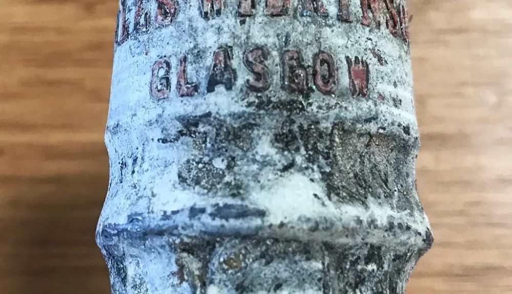 Muchas de las botellas encontradas a bordo de la Valaquia permanecieron sin abrir a pesar de pasar más de 100 años bajo el agua Muchas de las botellas encontradas a bordo de la Valaquia permanecieron sin abrir a pesar de pasar más de 100 años bajo el agua