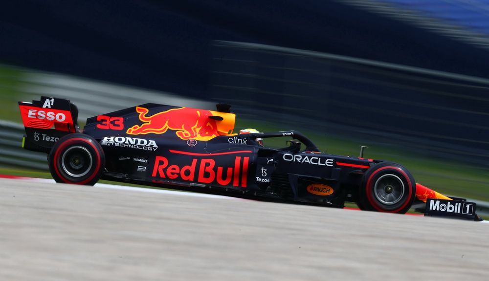 Pole position para Max Verstappen en el circuito de Red Bull