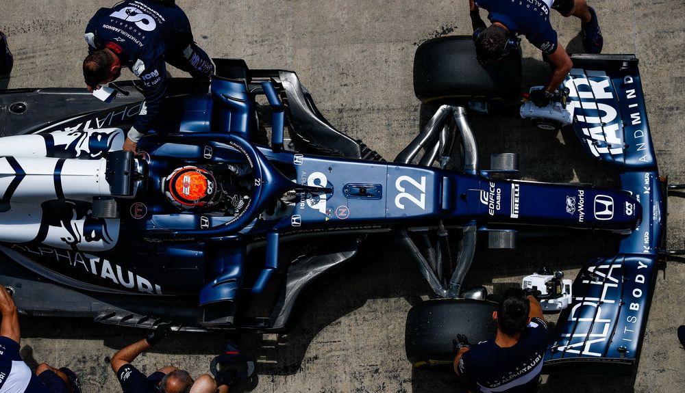 Yuki Tsunoda perderá 3 posiciones en parrilla