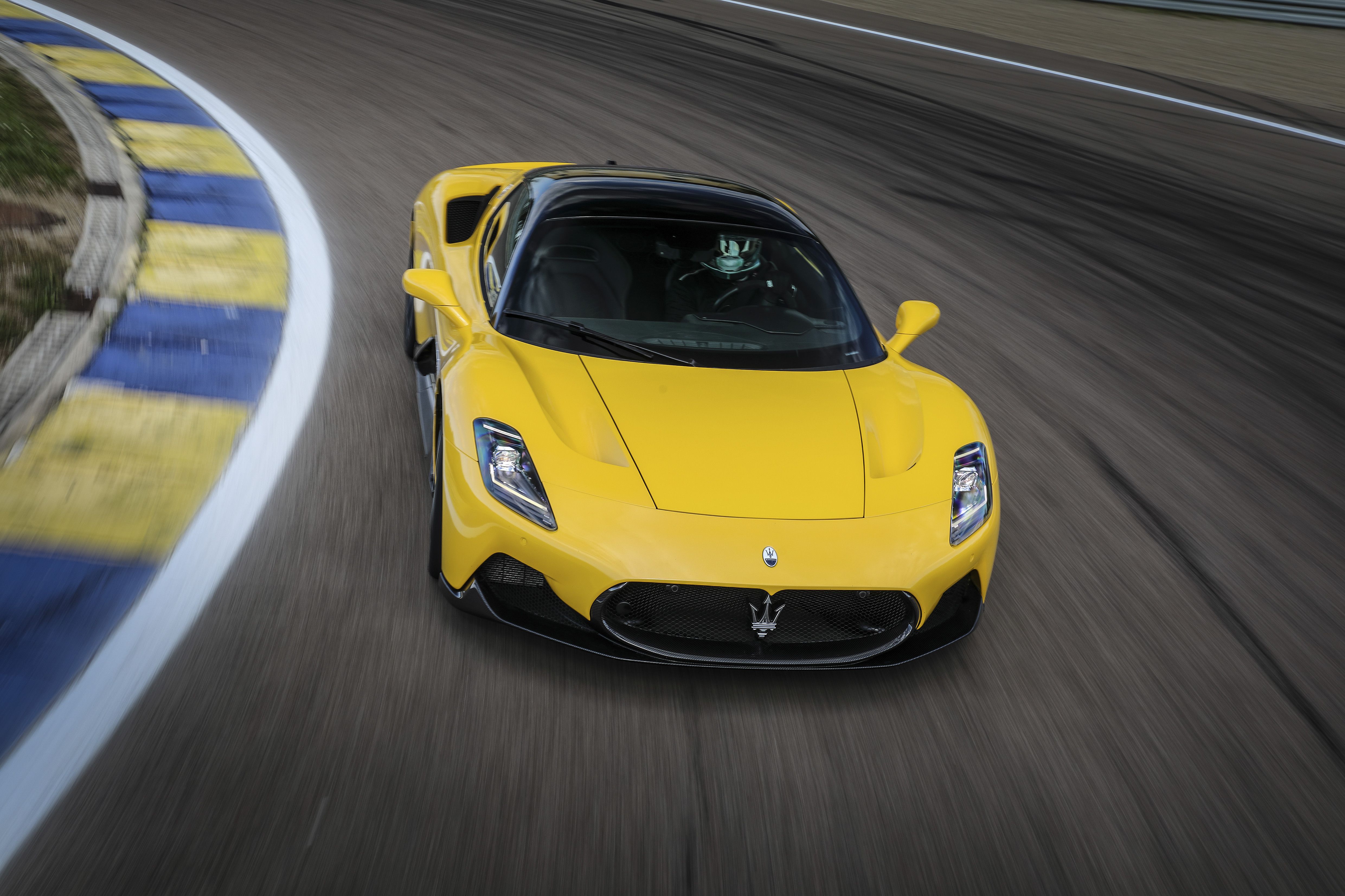 MASERATI MC20