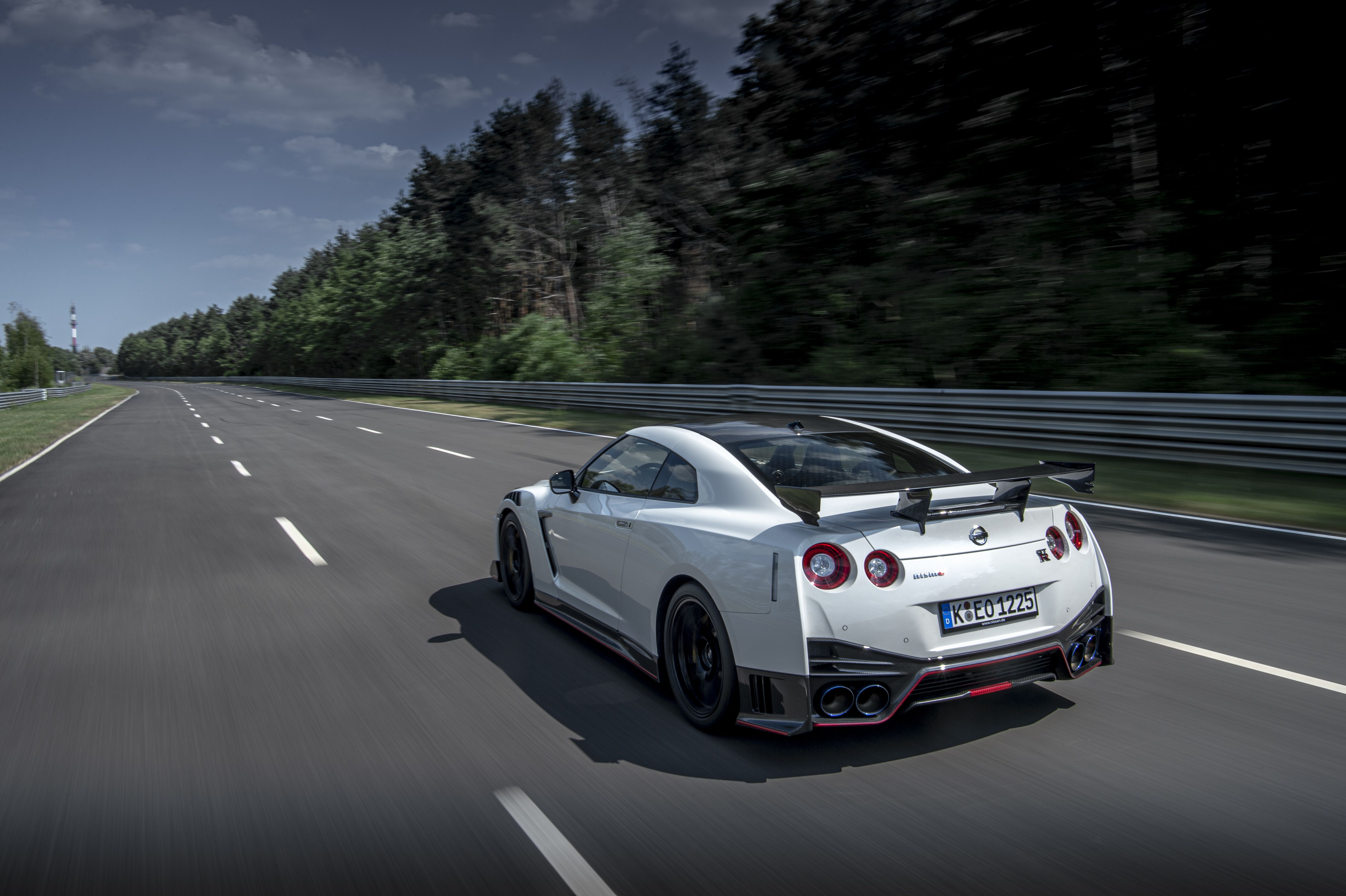 Nissan GT-R NISMO 