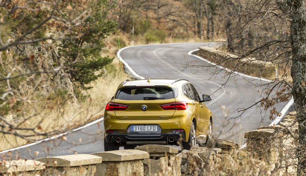 Cupra Formentor VZ vs BMW X2 M135i 