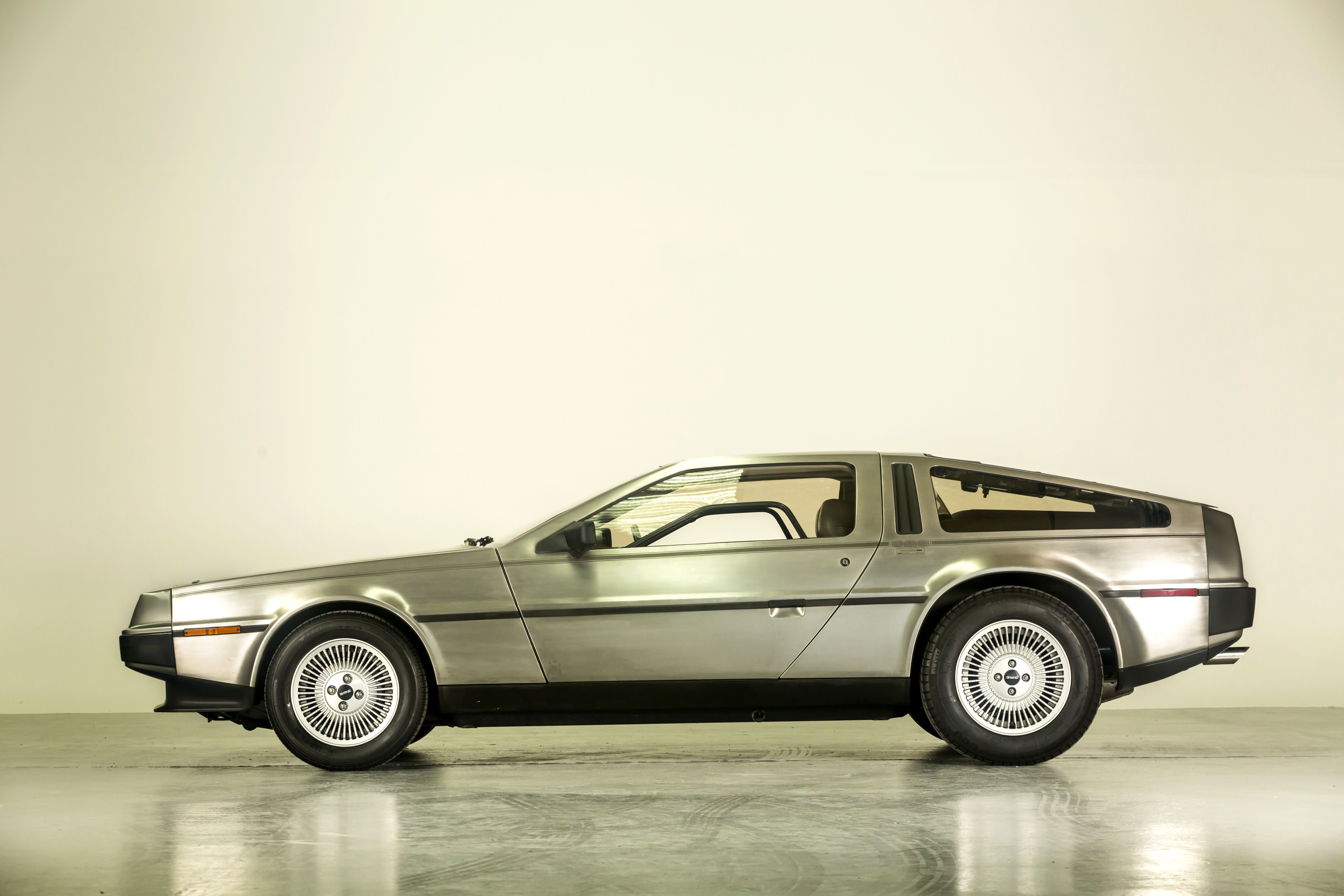 DeLorean DMC 008