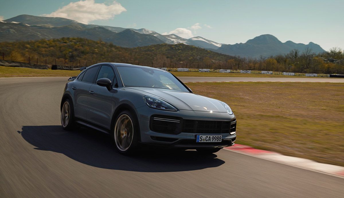 Porsche Cayenne Turbo GT 2022.
