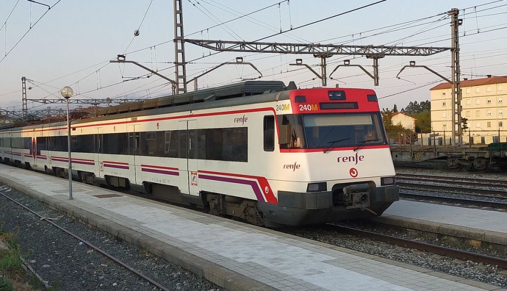 Greenpeace pide más y mejores conexiones en tren. Greenpeace pide más y mejores conexiones en tren.