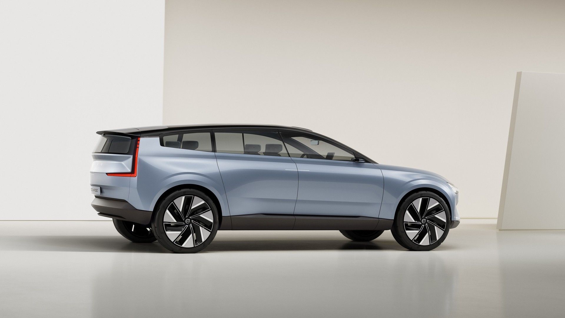 Volvo Recharge Concept