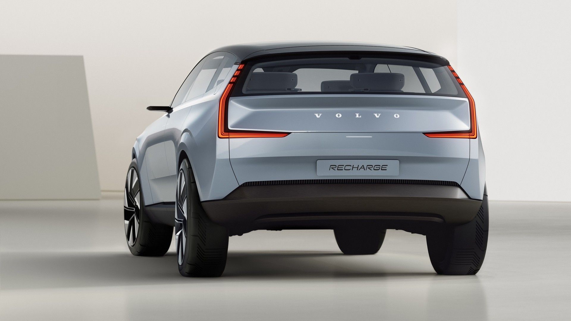 Volvo Recharge Concept