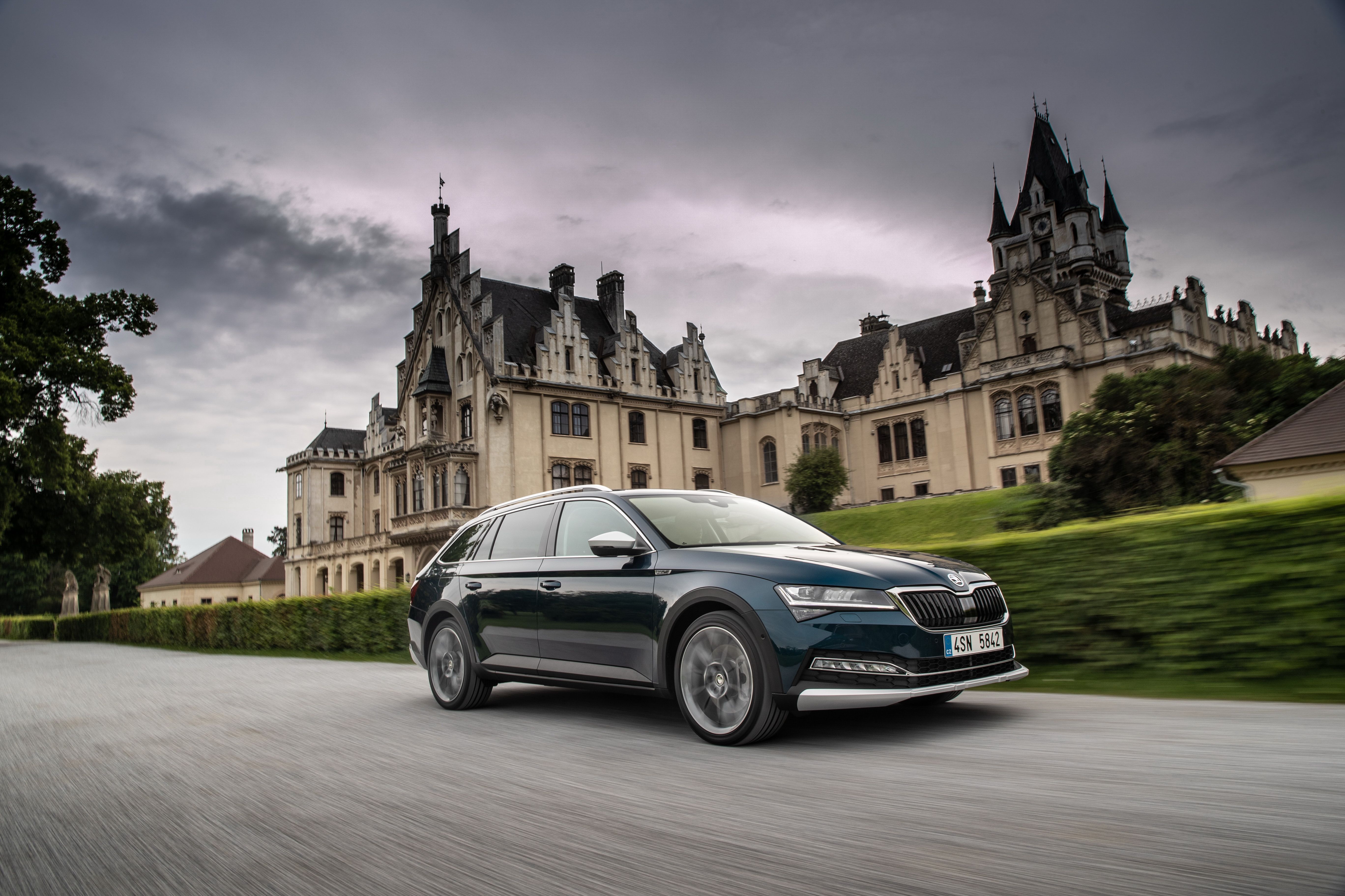 Así es el actual Skoda Superb 2021
