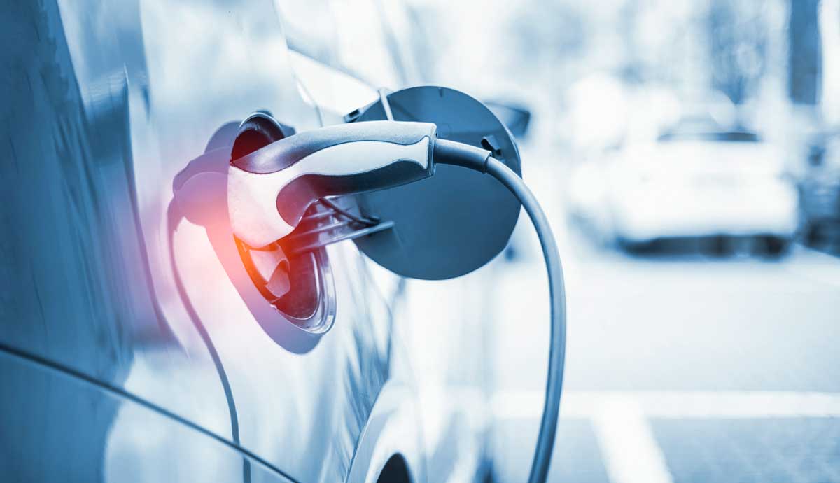 Coches eléctricos, híbridos y de gas: cuántos se venden ya y los 5 más comprados por categorías.