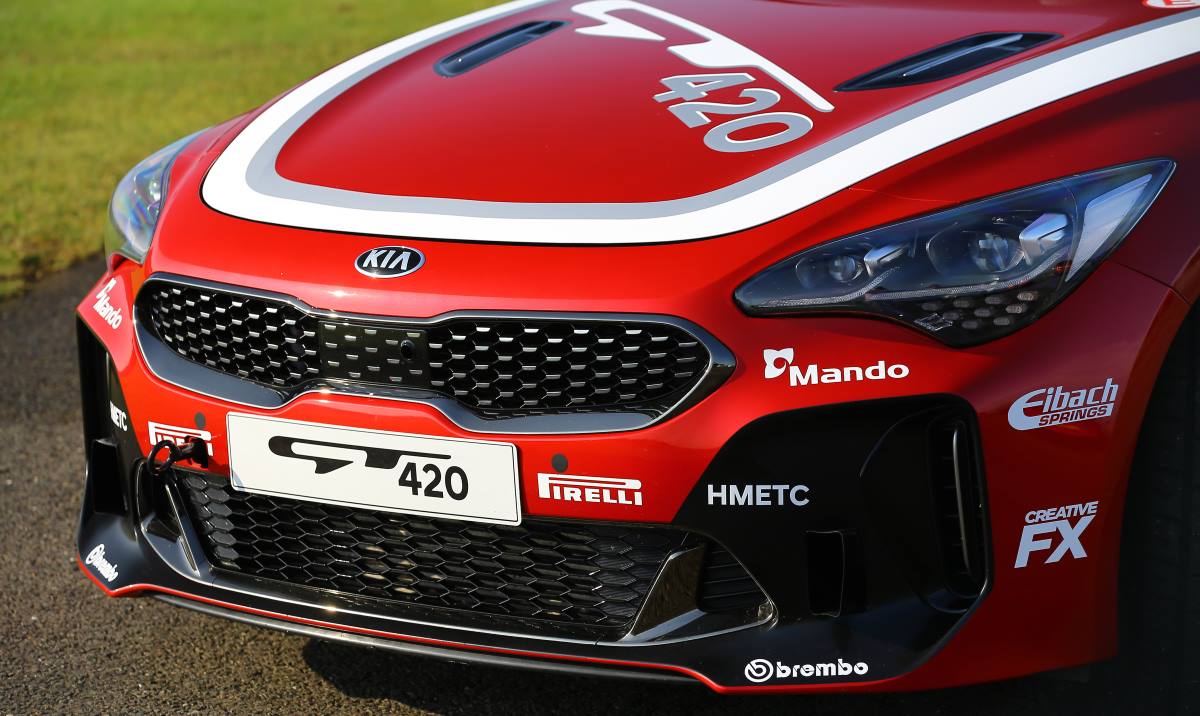 Kia Stinger GT420