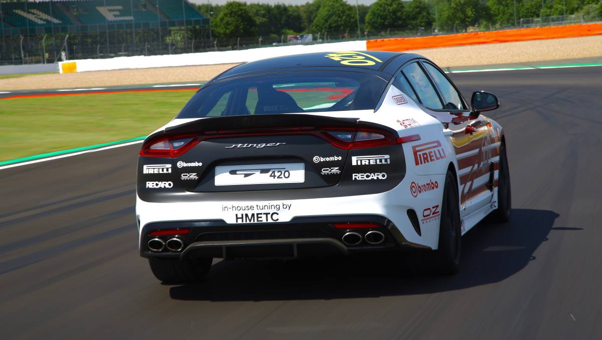 Kia Stinger GT420 2