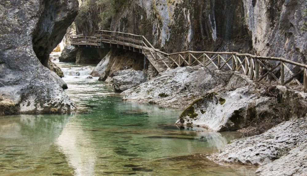 La sierra de Cazorla es reserva de la biosfera. La sierra de Cazorla es reserva de la biosfera.