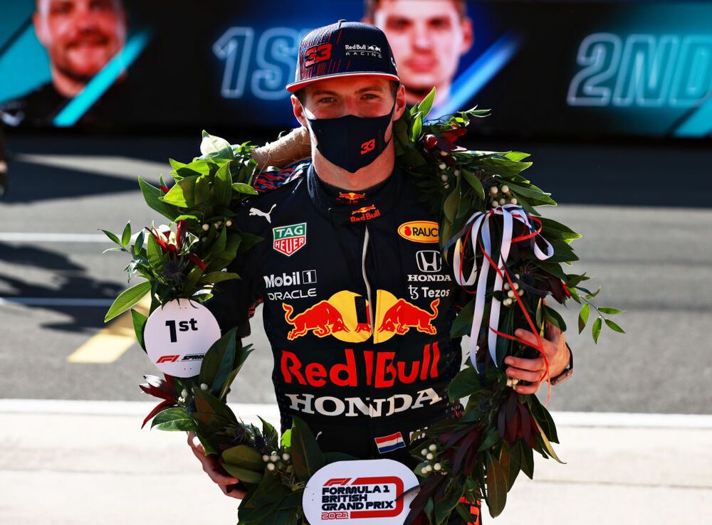 Max Verstappen 1º en la Sprint Qualifying con la corona de laurel, la pole position y 3 puntos