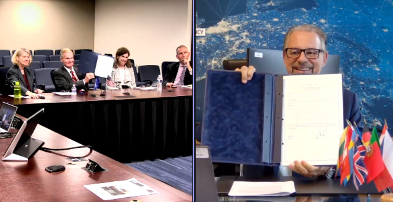Un momento de la firma del acuerdo entre la NASA y la ESA para combatir el cambio climático. Foto: NASA