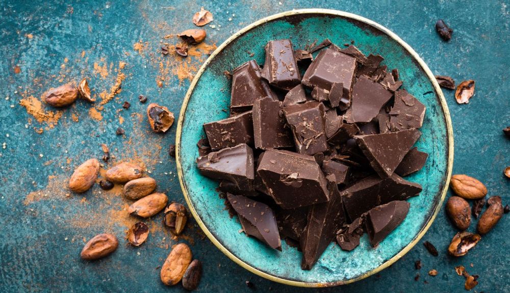 El chocolate negro contiene importantes cantidades de magnesio. El chocolate negro contiene importantes cantidades de magnesio.