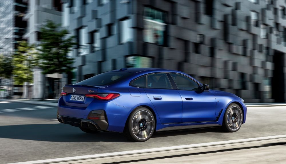 BMW i4 2