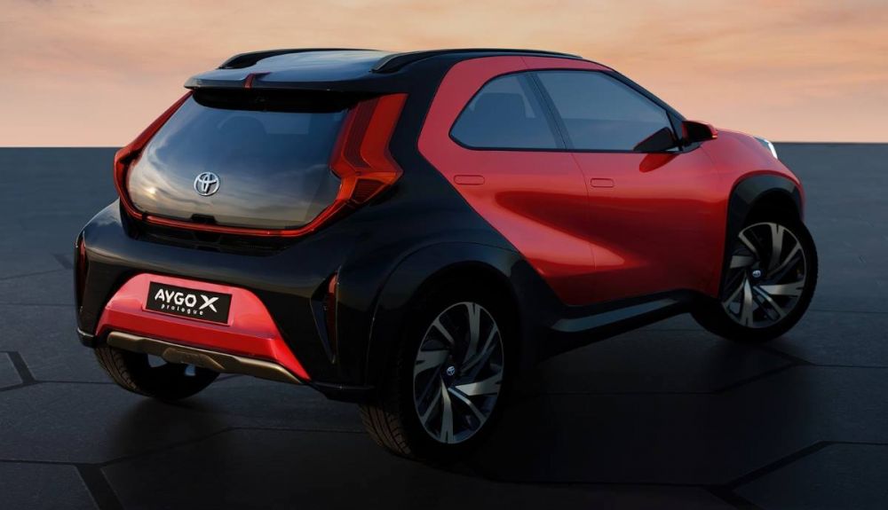 Vista posterior del Toyota Aygo X Prologue