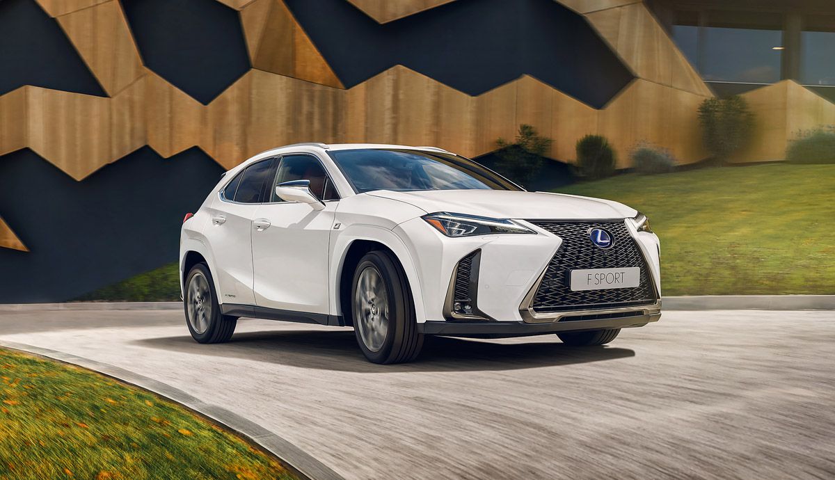 Lexus UX 250h.