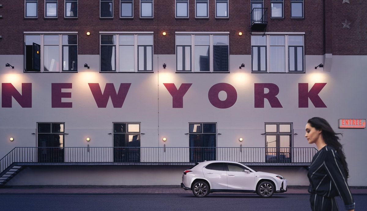 Lexus UX 250h.