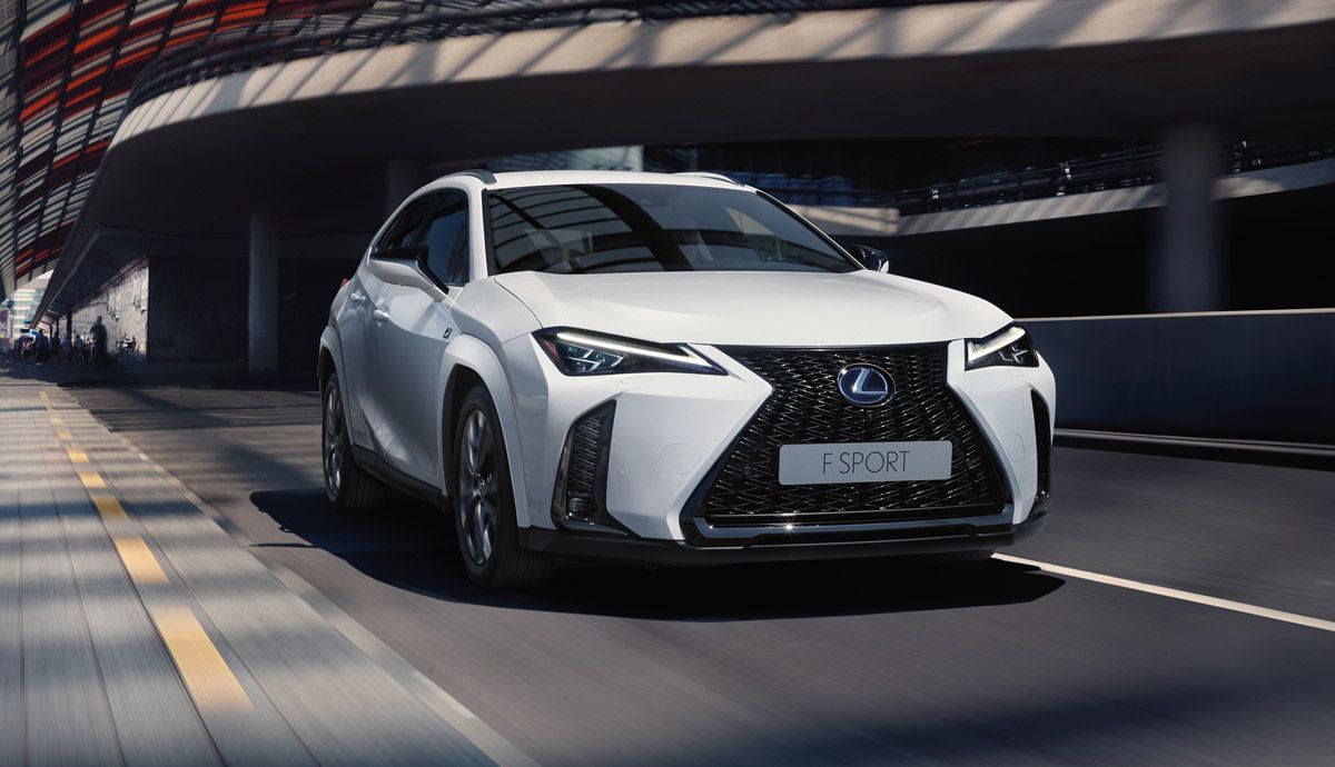 Lexus UX 250h.