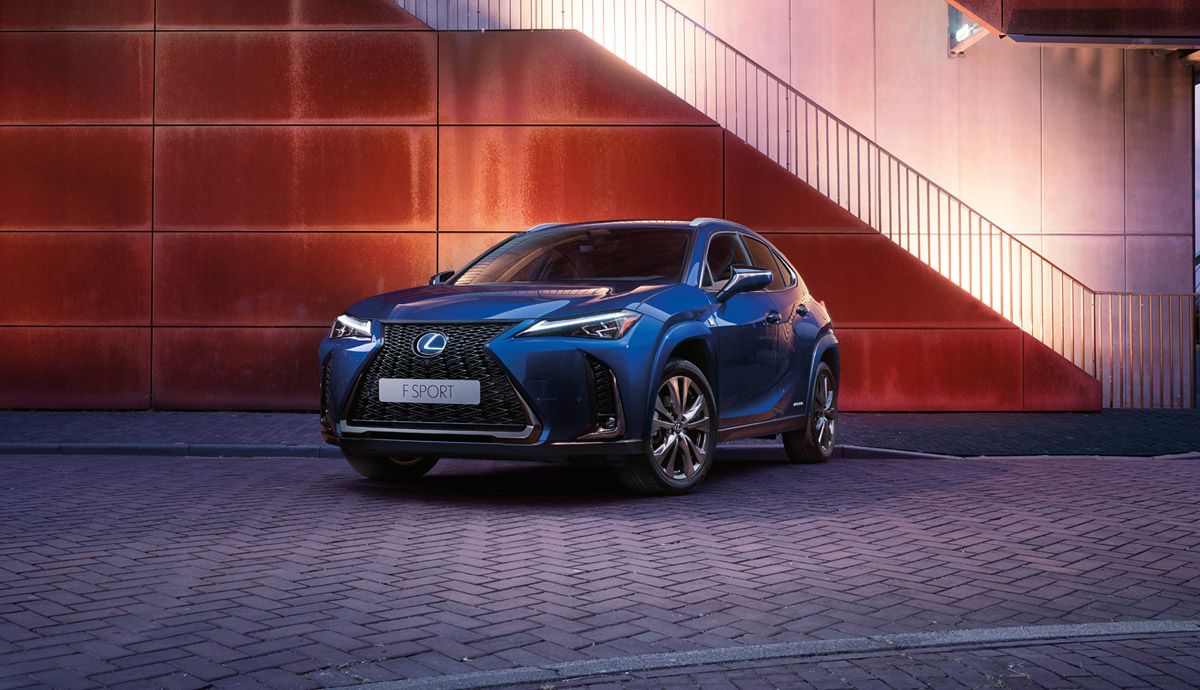 Lexus UX 250h.