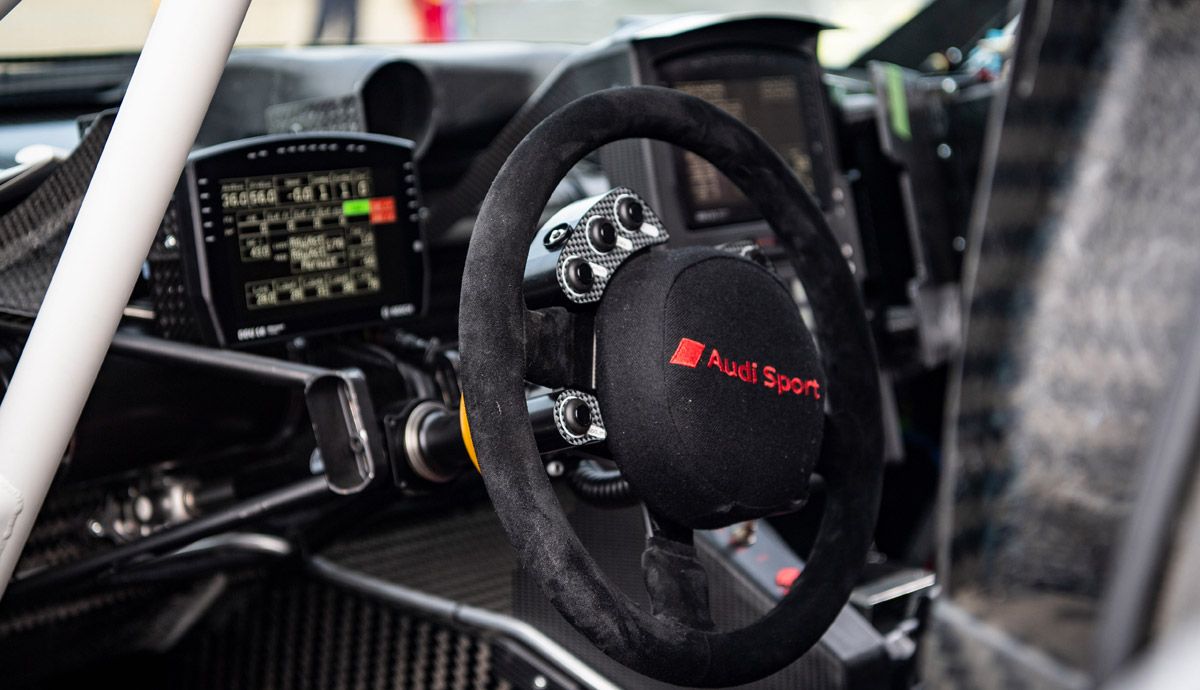 Interior del Audi RS Q e-tron.