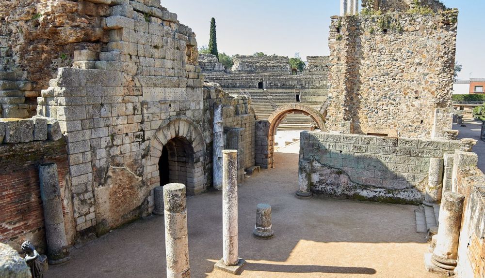 Todos los habitantes del imperio romano consiguieron la ciudadanía gracias a Marco Aurelio. Todos los habitantes del imperio romano consiguieron la ciudadanía gracias a Marco Aurelio.
