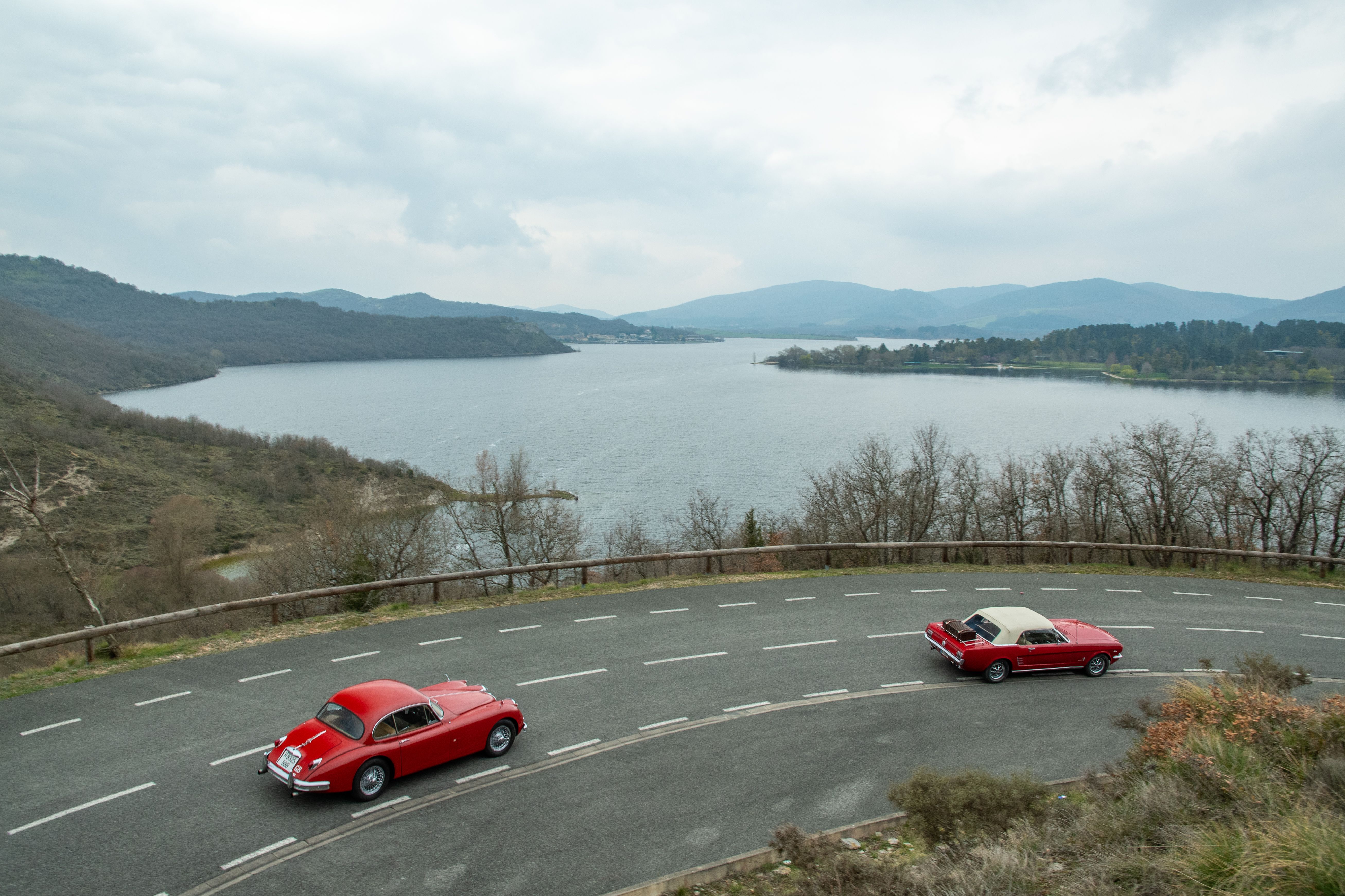 Ford Mustang Jaguar XK150