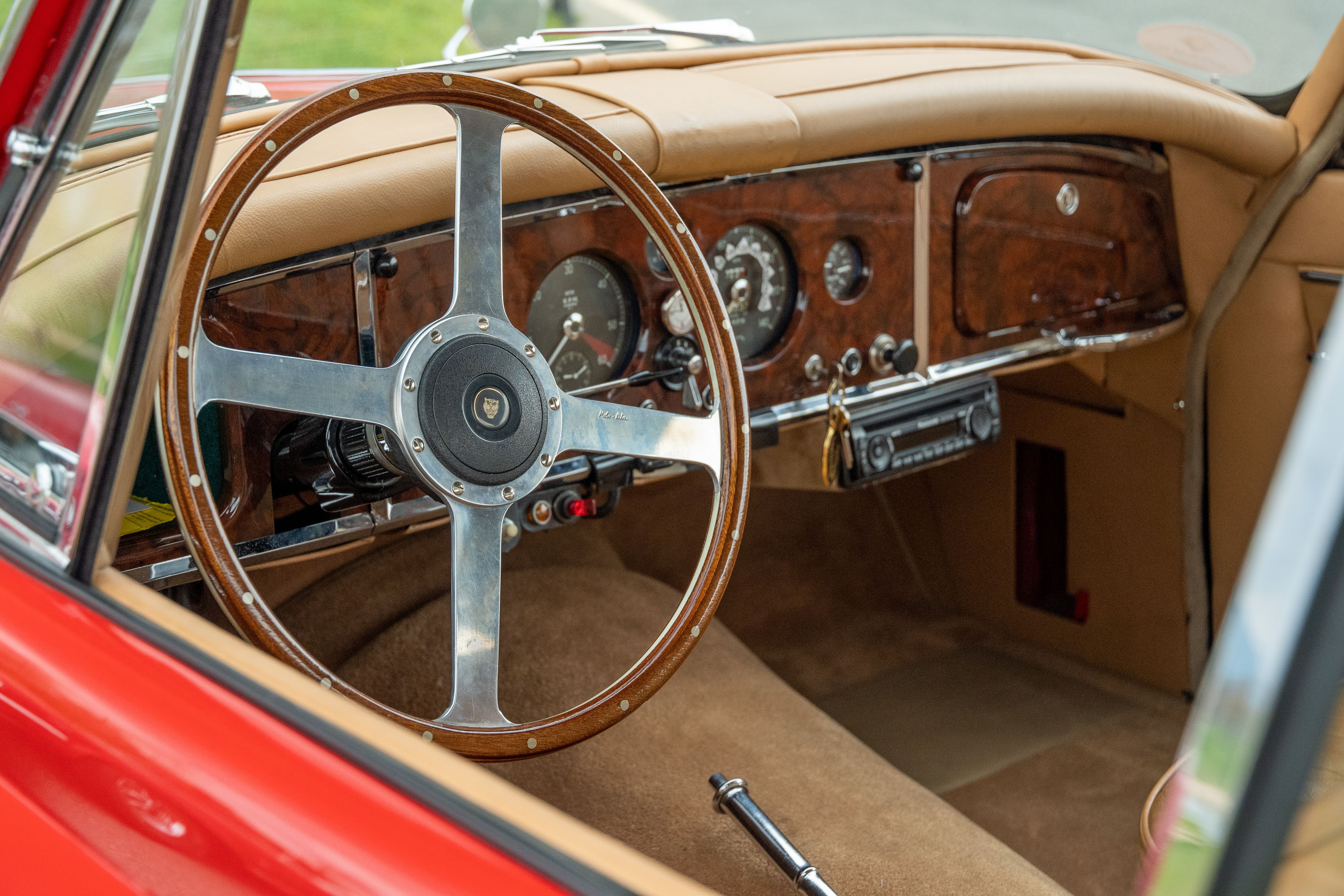 Ford Mustang Jaguar XK150