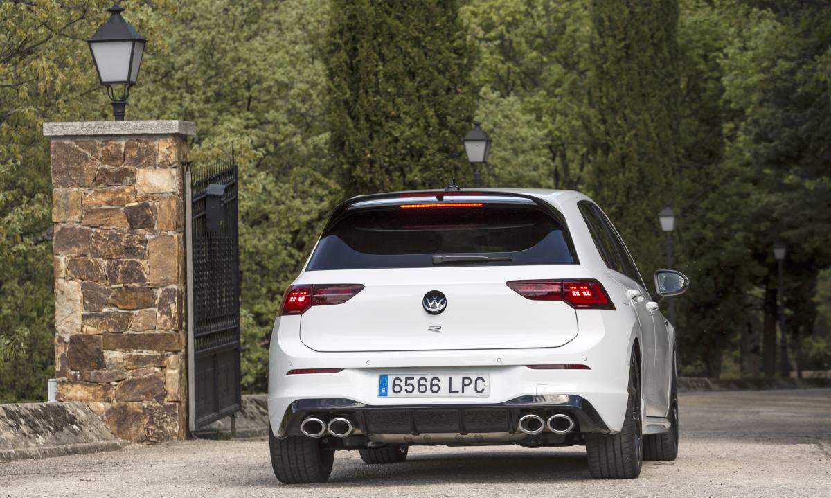 VW Golf R 2021 5