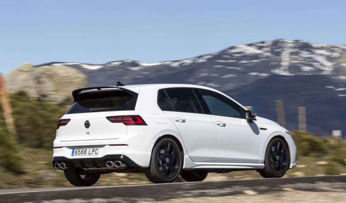 VW Golf R 2021 20