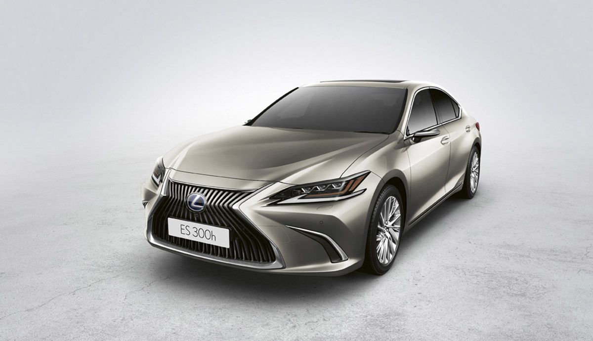 Lexus ES 300h.