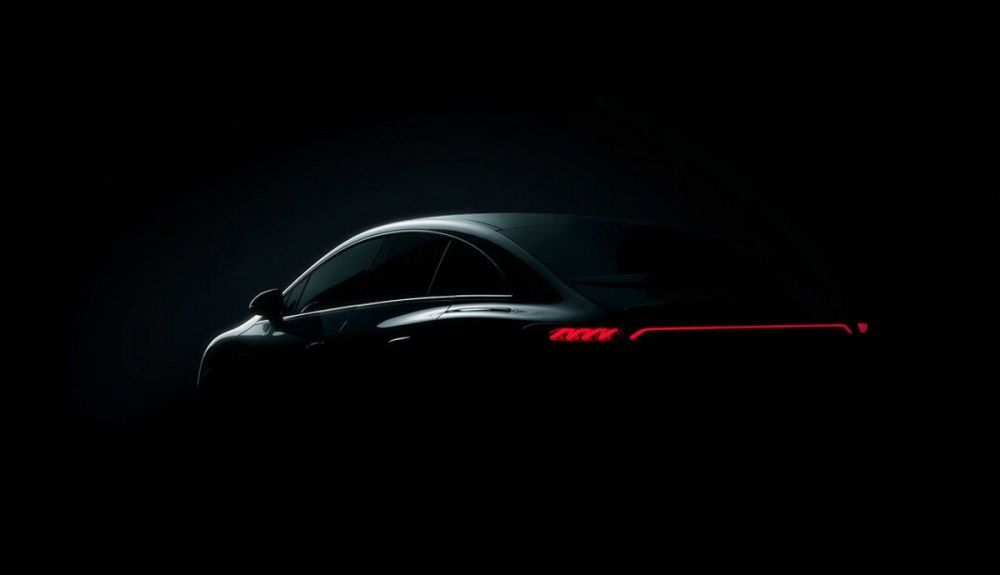 Primera imagen exterior del nuevo Mercedes EQE. Primera imagen exterior del nuevo Mercedes EQE.