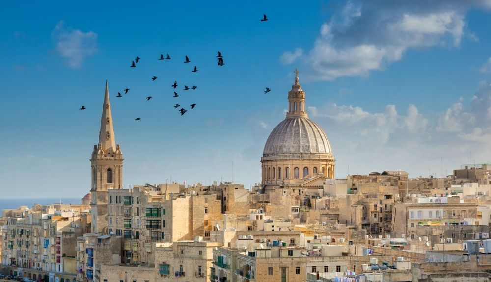 La capital de Malta es La Valeta. La capital de Malta es La Valeta.
