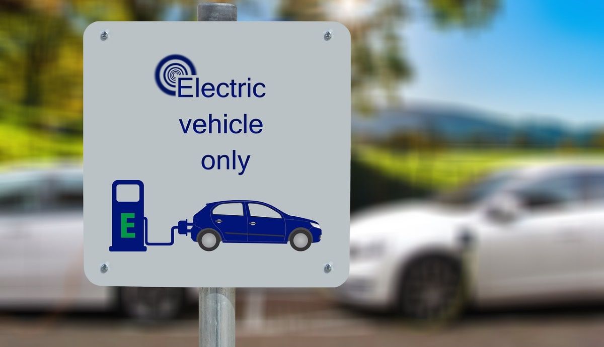 Renting de coches: alternativa ante el fin de los coches de combustión.