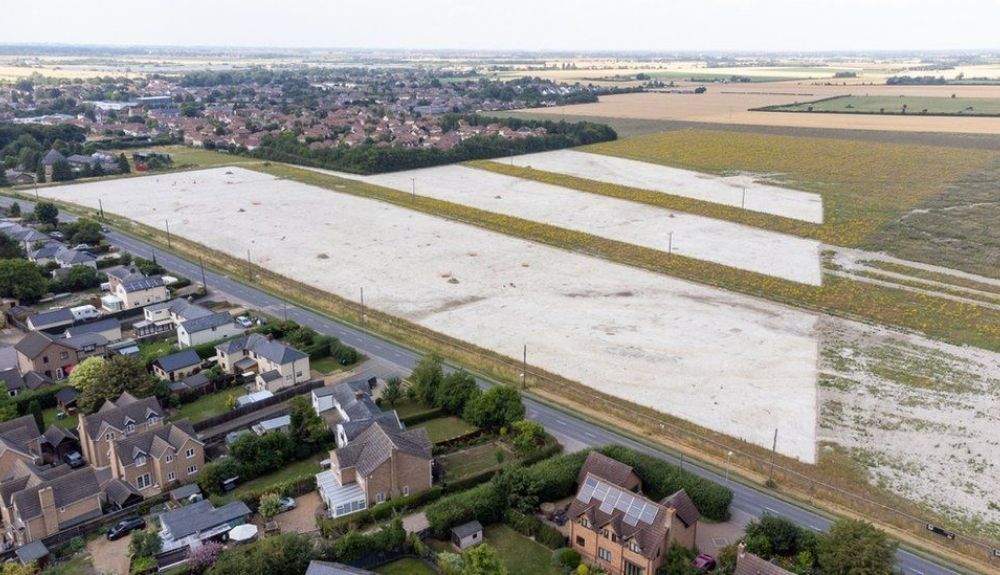 Un próspero pueblo de finales de la Edad de Bronce creció siglos más tarde cerca del túmulo funerario del hombre.