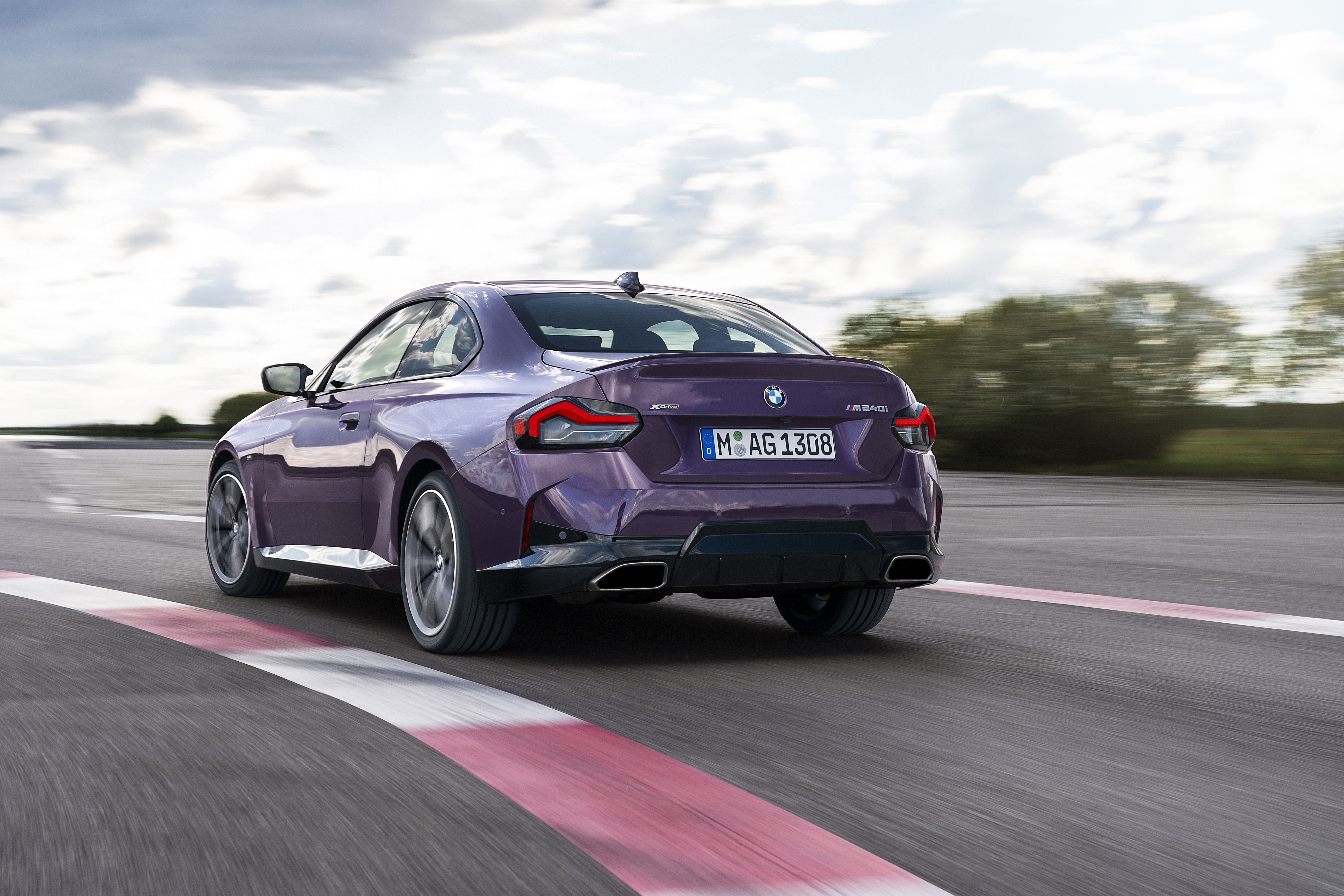 BMW M240