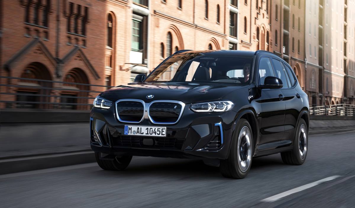 BMW iX3 2022 1